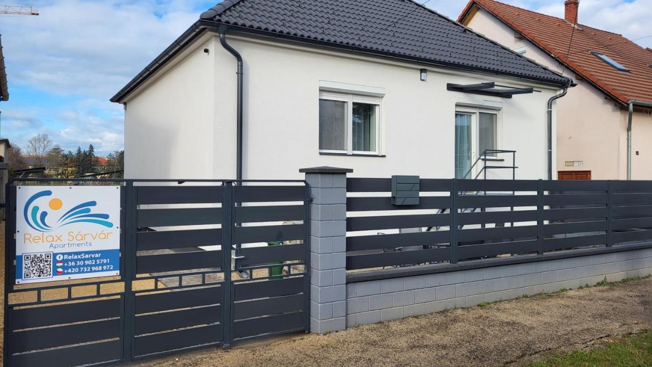 Relax Apartments Sarvar A1 Exterior foto